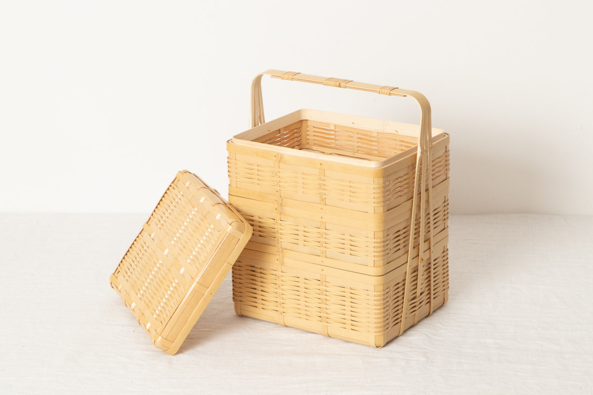 Handled Lunch Basket 3-tier / White Bamboo / Kagoshima-JPN 321109-1