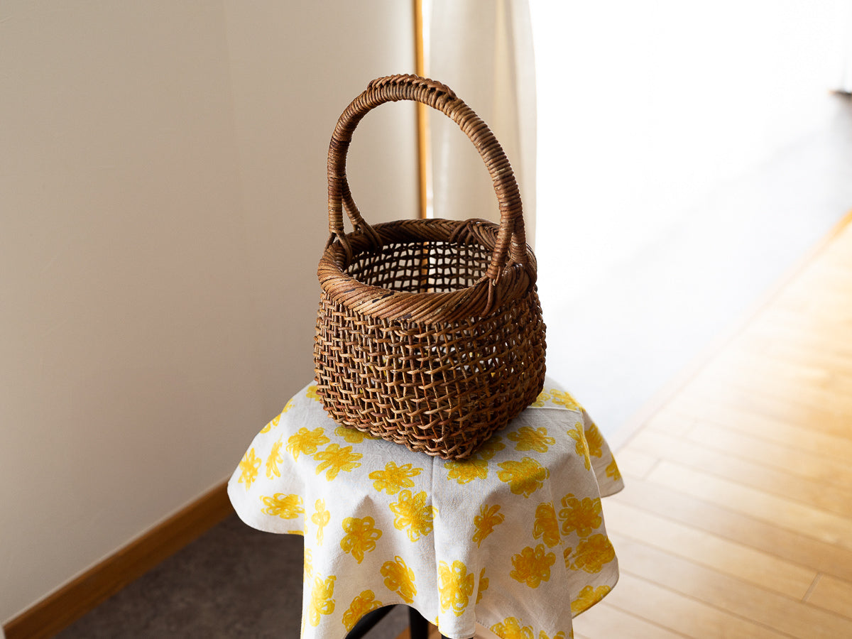 Handled Round Basket – Sukashi Weave / Akebi Vine / Nagano-JPN 311240