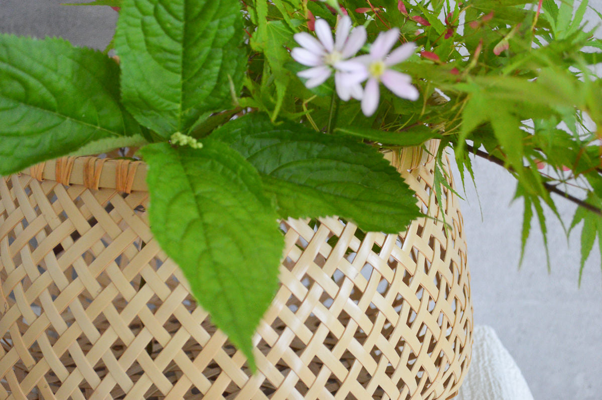 Storage Basket “Tessen Weave” / White Bamboo / Tochigi-JPN 350107-1