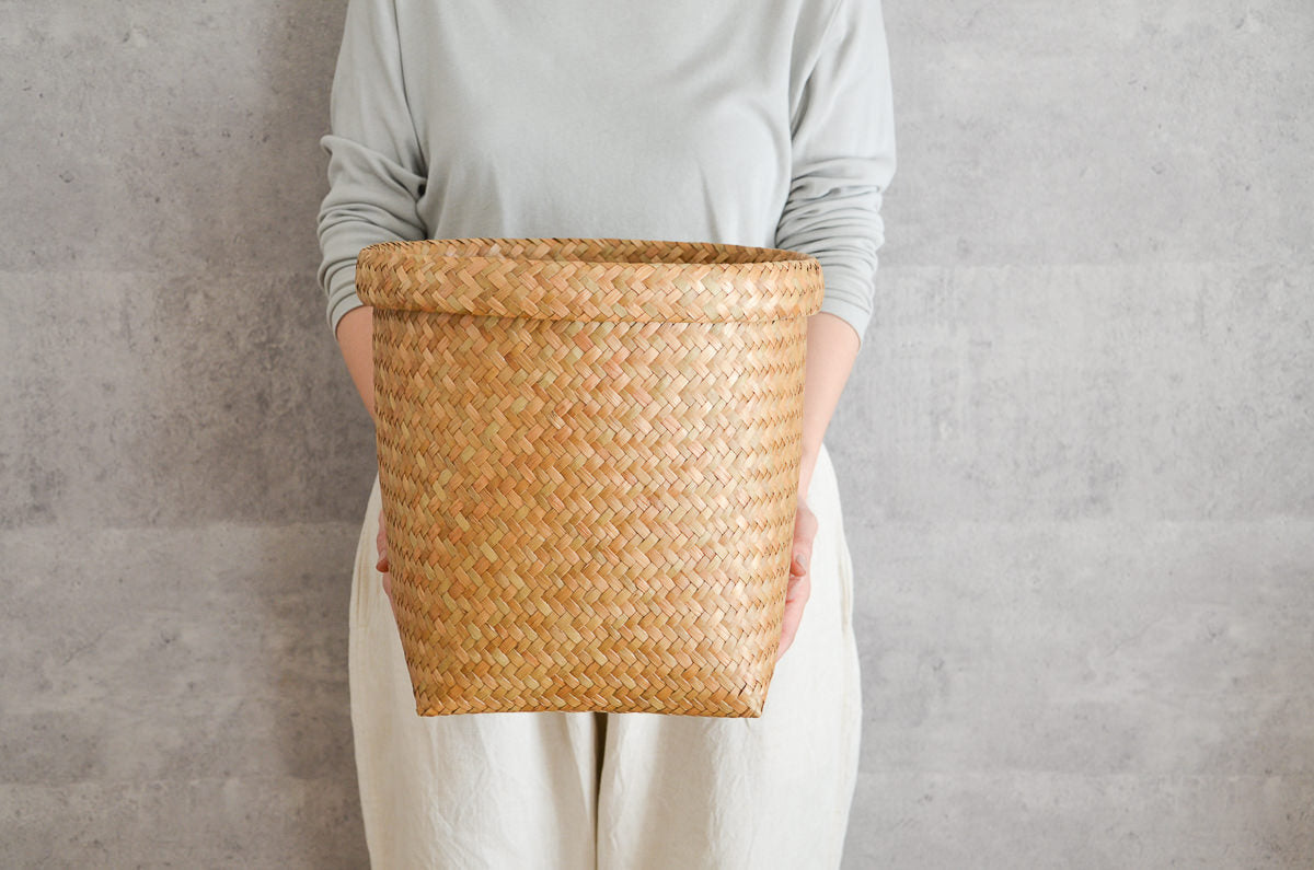 Round Stand Basket / Krajood Grass / THA 3115112