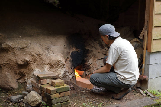 From Smoke to Form – Kazuho Shimomoto’s Quiet Beginnings