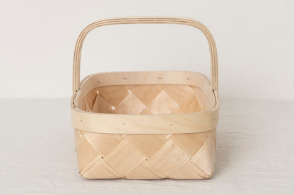 Strawberry basket / Birch / EST 140604-1