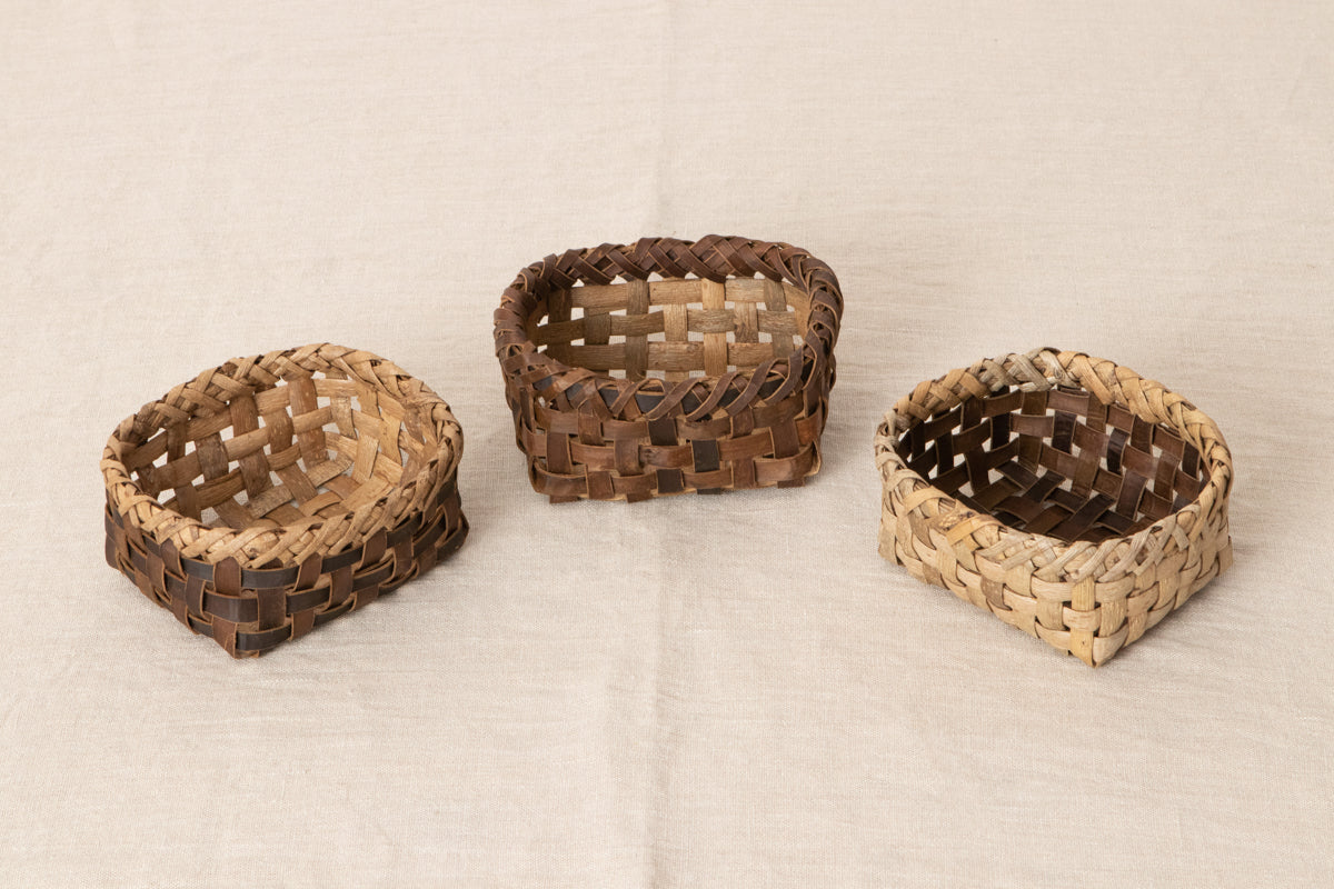 Storage Basket Mini / Walnut Bark / Iwate-JPN 1510592