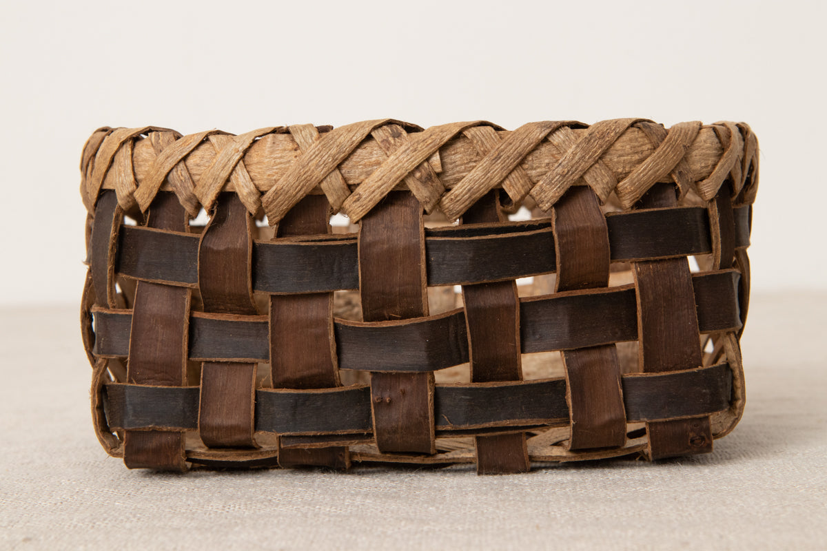 Storage Basket Mini / Walnut Bark / Iwate-JPN 1510592