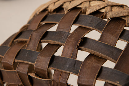 Storage Basket Mini / Walnut Bark / Iwate-JPN 1510592
