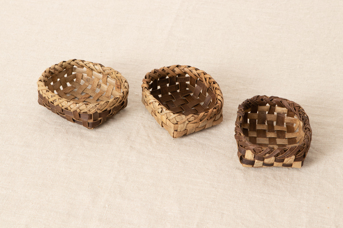 Storage Basket Petit / Walnut Bark / Iwate-JPN 1510593