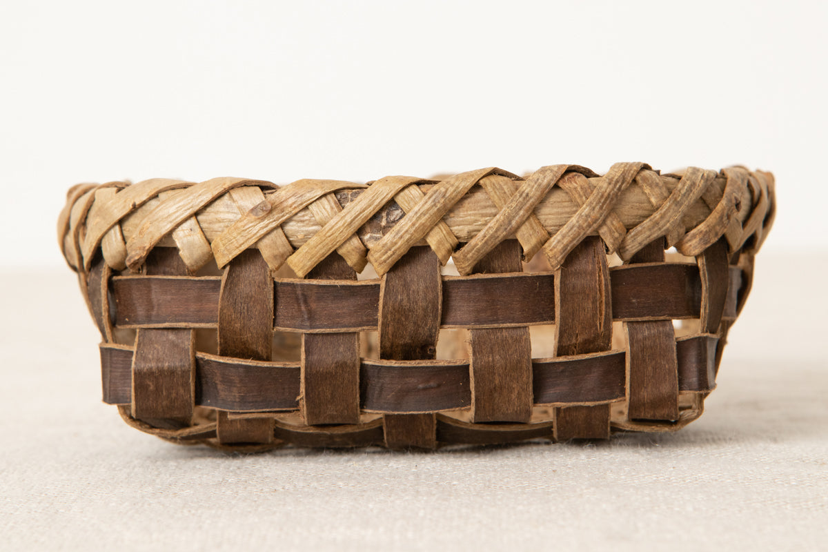 Storage Basket Petit / Walnut Bark / Iwate-JPN 1510593