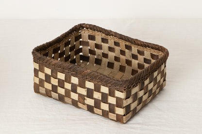 Storage Basket “Checker” / Walnut Bark / Iwate-JPN 1510571