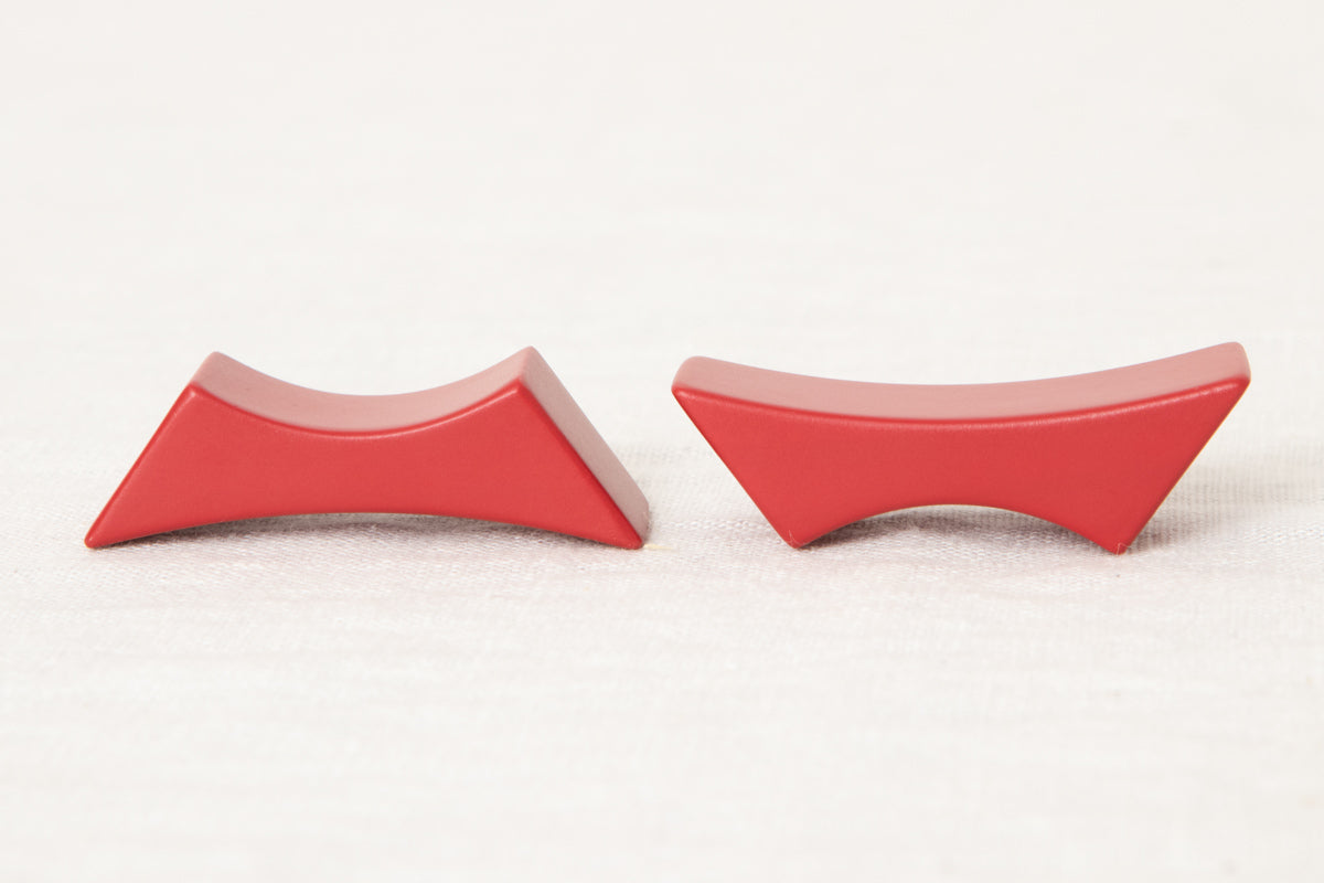 Chopsticks rest "Reversible Bridge" [ Natural, Red ] / Japanese cherry birch / Ōita-JPN 211145