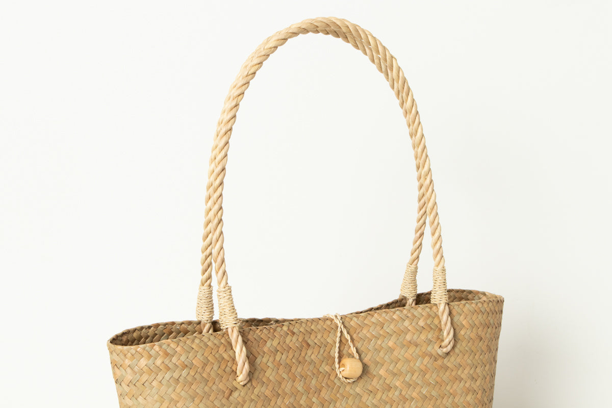 Slim Tote with White Button / Krajood Grass / THA 3115121-1