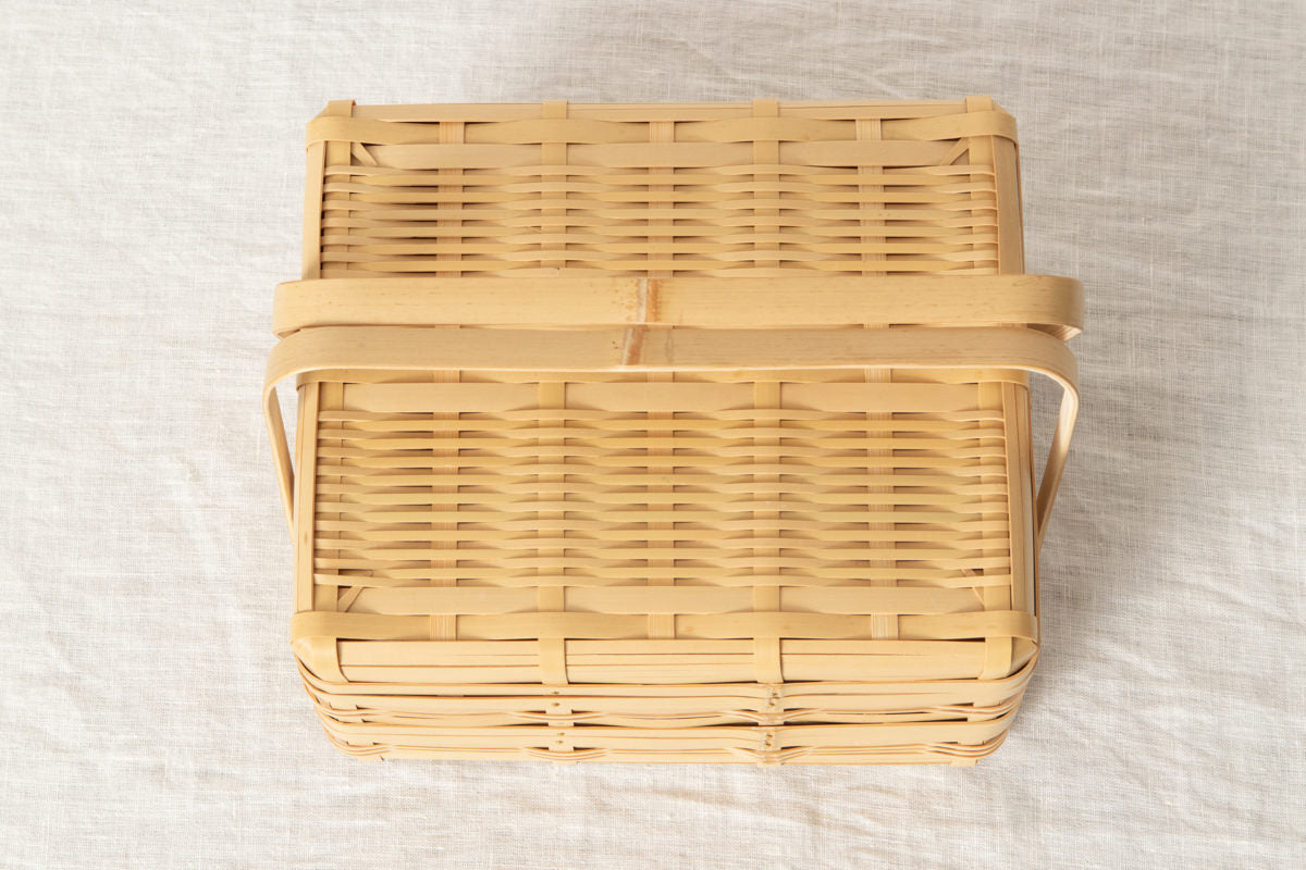 Handled Lunch Basket Medium 2-tier / White Bamboo / Kagoshima-JPN 321111-1