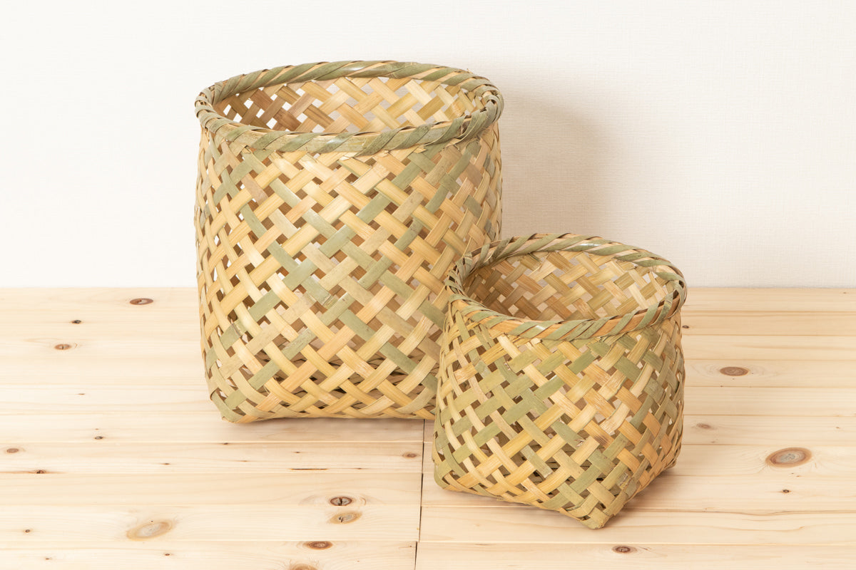 Madake bamboo yotsume-weave round bamboo basket (Mekai) / 真竹の四つ目編みの丸かご（メカイ）