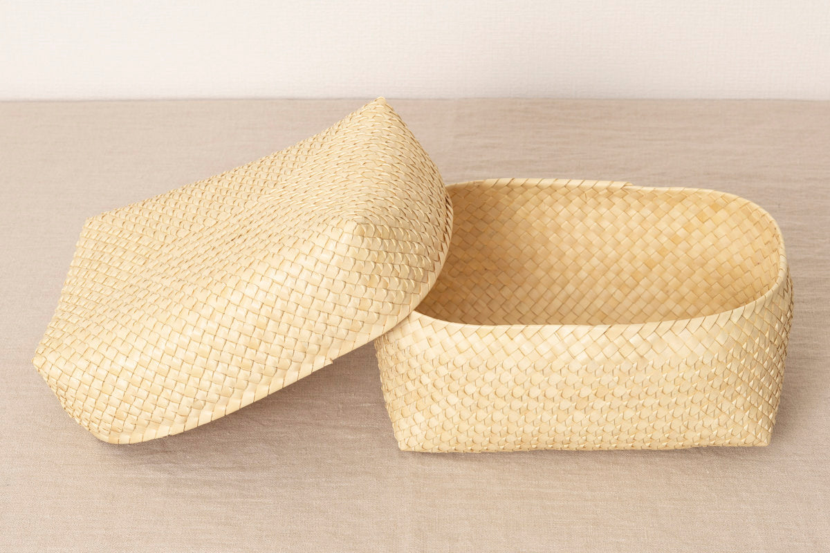 インド/パームリーフ　蓋つきバスケット　Natural　S・M・L　3サイズ　330901