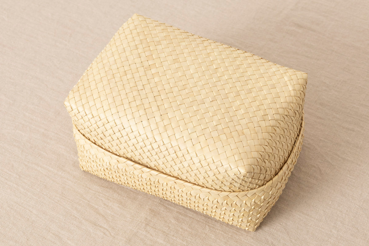 インド/パームリーフ　蓋つきバスケット　Natural　S・M・L　3サイズ　330901
