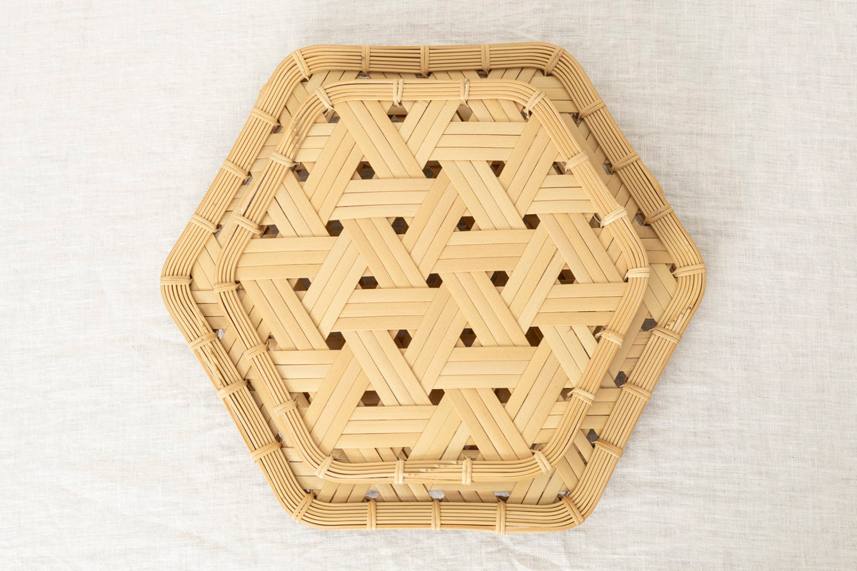 Hexagonal Tray with Legs / White Bamboo / Oita-JPN 121802