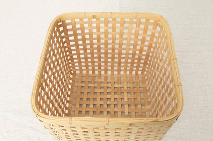 Square Basket "Yotsume Weave" / White Bamboo / Ōita-JPN 220803