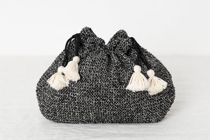 Drawstring Bag – Monochrome / Silk × Cotton / IND 330920