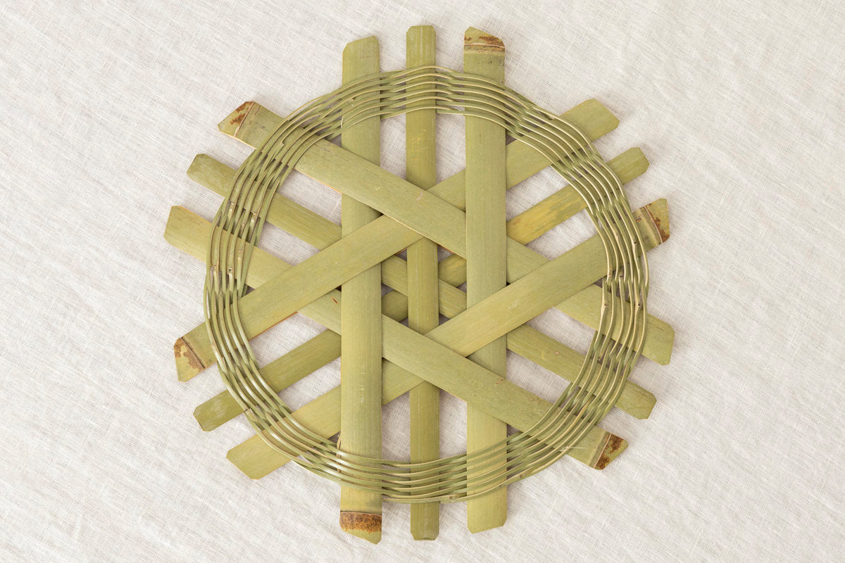 Pot Stand / Madake Bamboo / Kanagawa-JPN 430113
