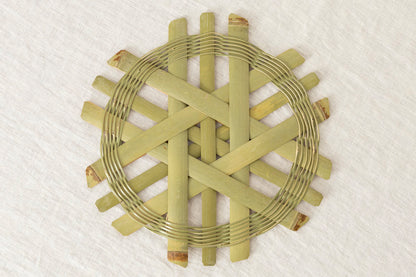 Pot Stand / Madake Bamboo / Kanagawa-JPN 430113