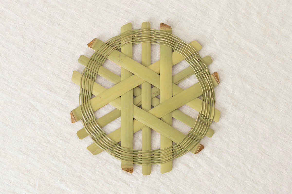 Pot Stand / Madake Bamboo / Kanagawa-JPN 430113