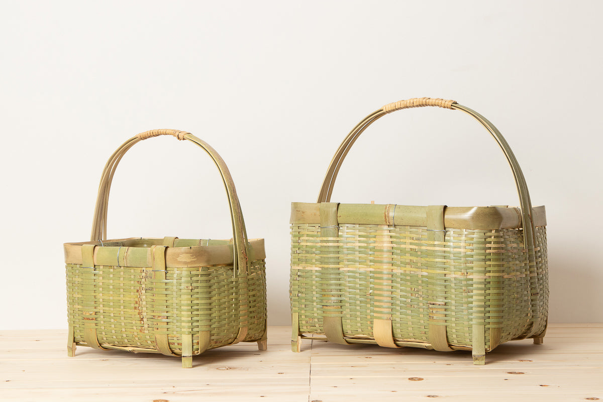 “Kakukago” Basket with Handle and Legs / Madake Bamboo / Ibaraki-JPN 810208