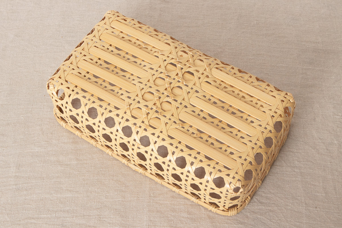 Organizing Basket "Yatsume Weave" / White Bamboo / Ōita-JPN 211504