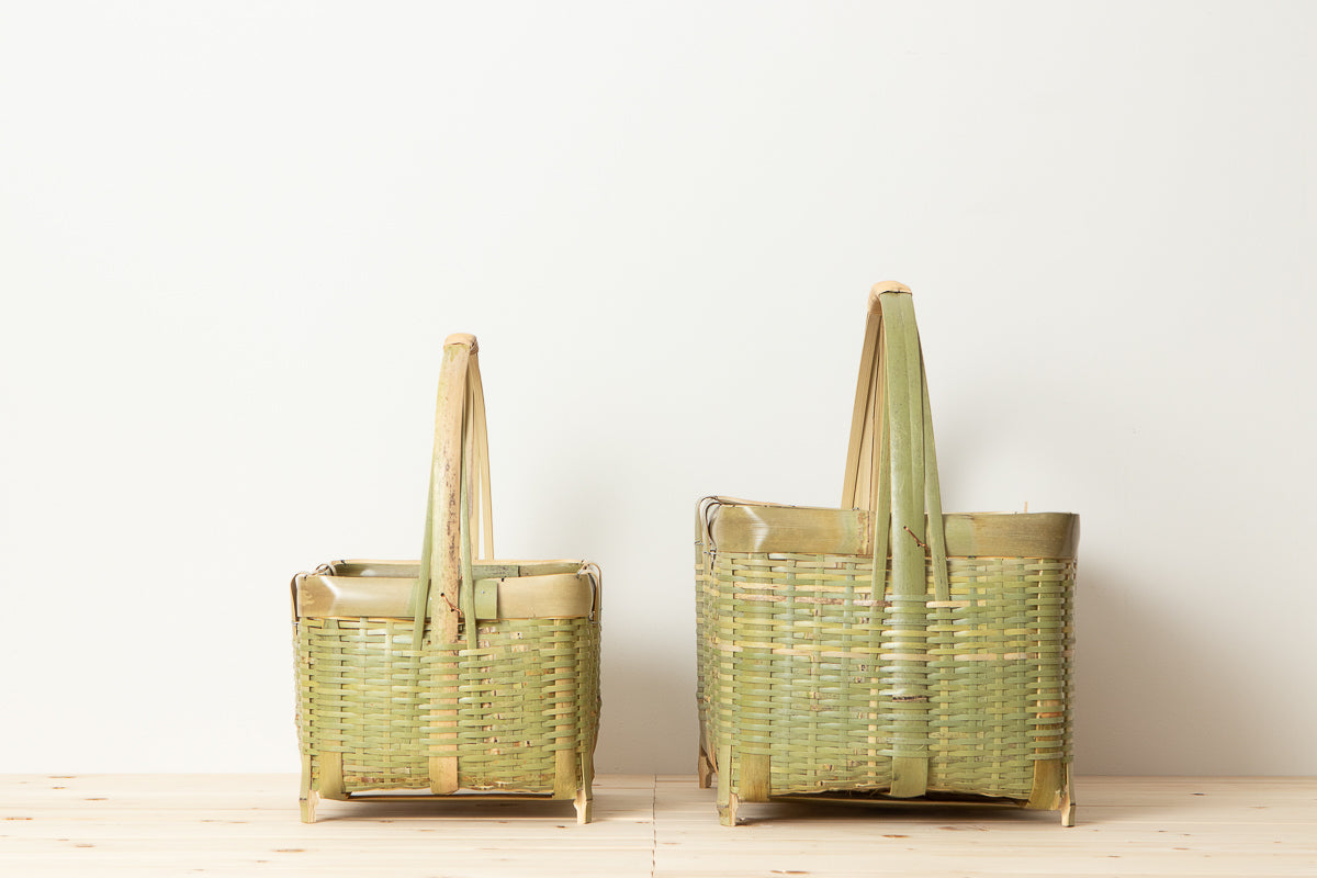 “Kakukago” Basket with Handle and Legs / Madake Bamboo / Ibaraki-JPN 810208
