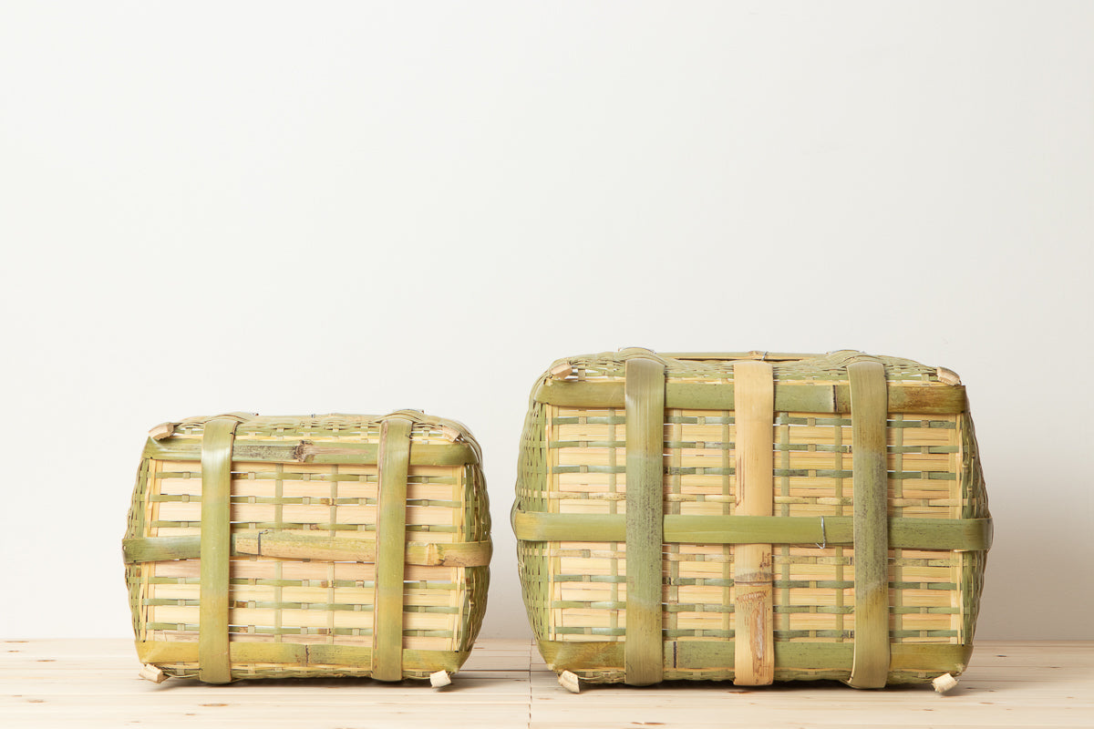 “Kakukago” Basket with Handle and Legs / Madake Bamboo / Ibaraki-JPN 810208