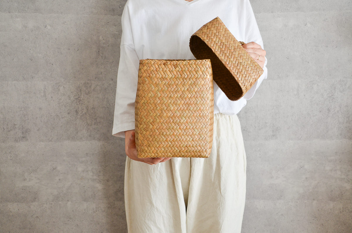 Organizing Basket with Lid "Acorn" / Krajood Grass / THA 3115126