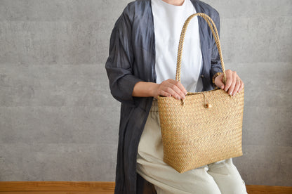 Slim Tote with White Button / Krajood Grass / THA 3115121-1
