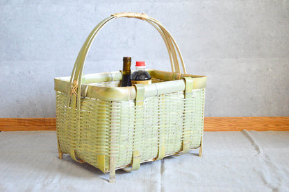 “Kakukago” Basket with Handle and Legs / Madake Bamboo / Ibaraki-JPN 810208
