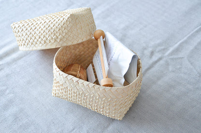 インド/パームリーフ　蓋つきバスケット　Natural　S・M・L　3サイズ　330901