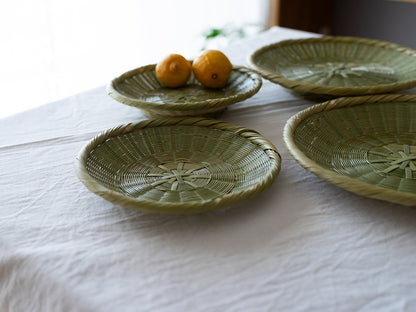 Raised-Base Round Bamboo Tray “Kikuzoko Weave” / Madake Bamboo / Oita-JPN 110707