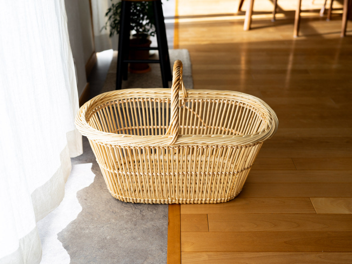 White willow sukashi-weave oval basket / やなぎのすかし編みオーバルバスケット（ホワイト）