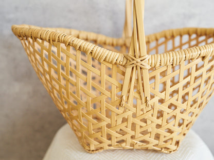 One-Handle Garden Basket – Twisted Handle / White Bamboo / Oita-JPN 850421-1