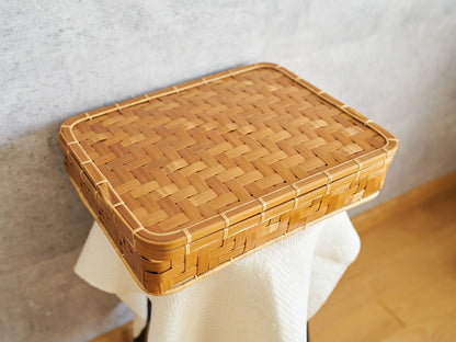 Wide-Strip Weave Document Box – Urushi Lacquer Finish / Carbonized Bamboo / Oita-JPN 850418-1