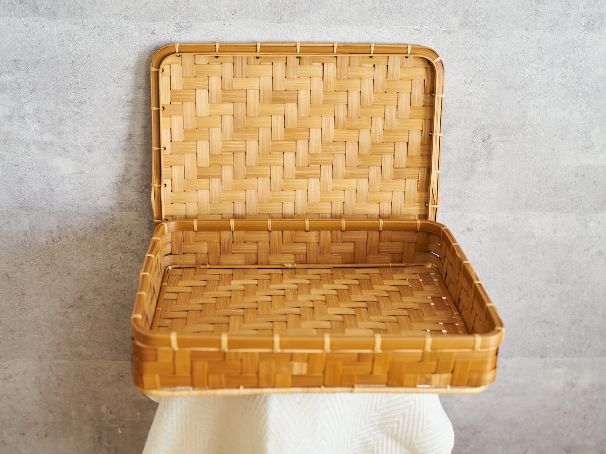 Wide-Strip Weave Document Box – Urushi Lacquer Finish / Carbonized Bamboo / Oita-JPN 850418-1