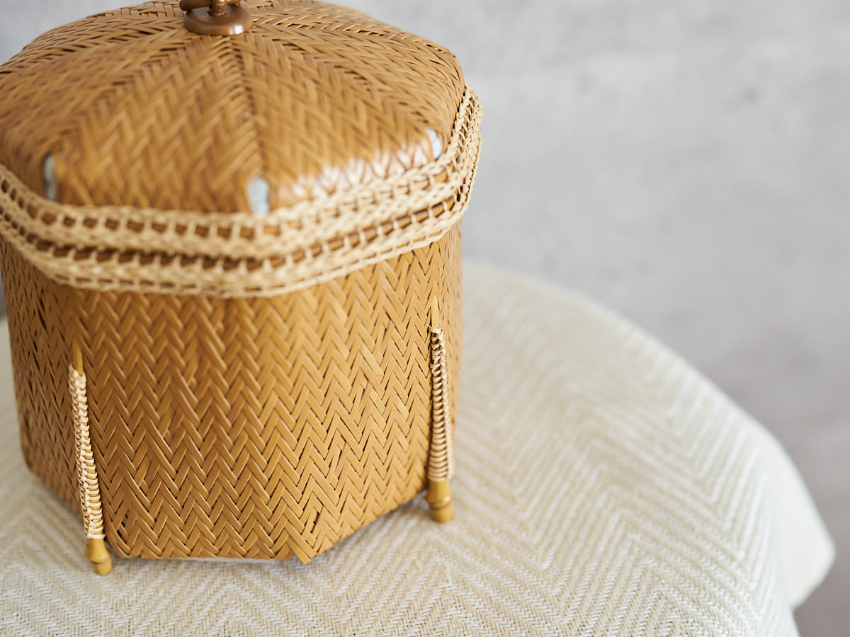 Octagonal Jewelry Box / Carbonized Bamboo / Oita-JPN 850411-1