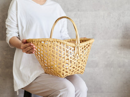 One-Handle Garden Basket – Twisted Handle / White Bamboo / Oita-JPN 850421-1