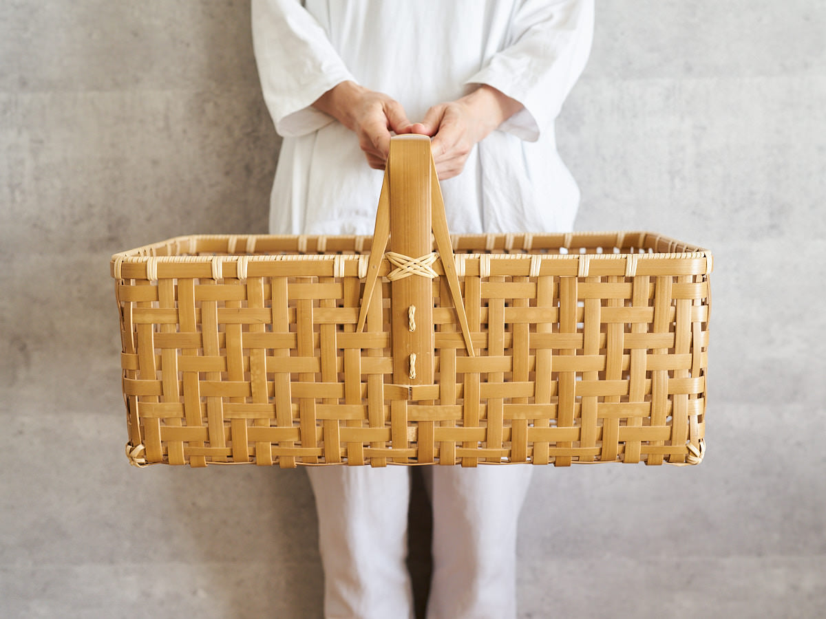 Large Handled Basket / Carbonized Bamboo / Oita-JPN 850413-1
