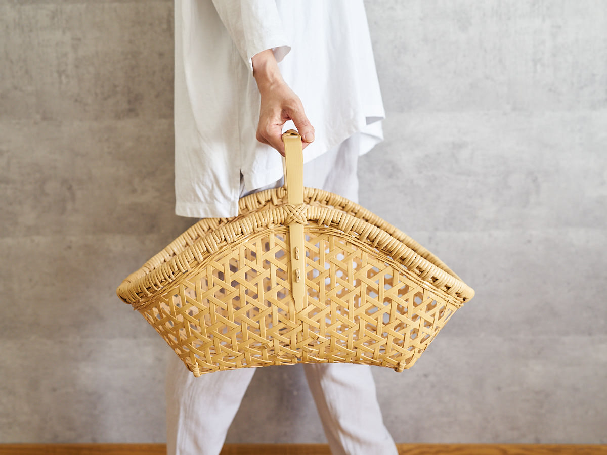One-Handle Garden Basket / White Bamboo / Oita-JPN 850420-1