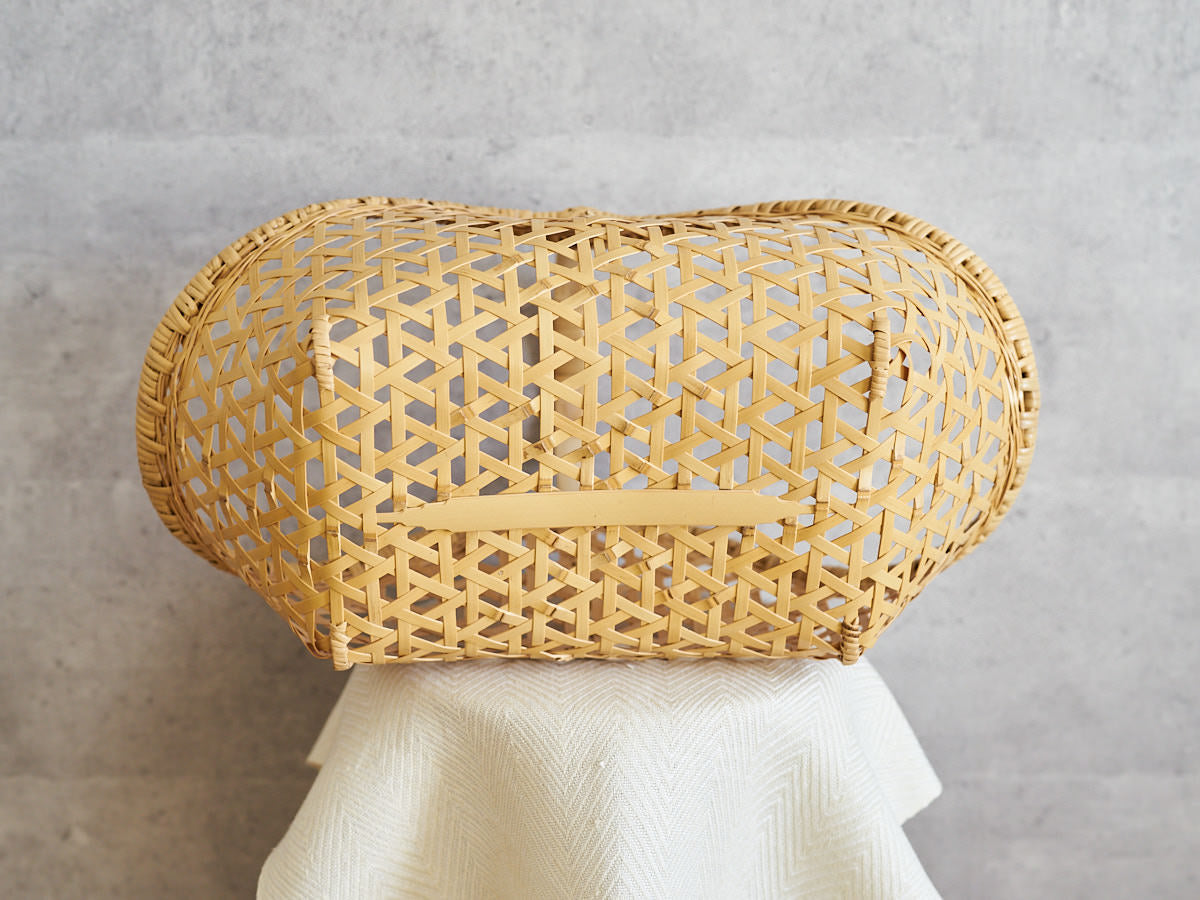 One-Handle Garden Basket / White Bamboo / Oita-JPN 850420-1