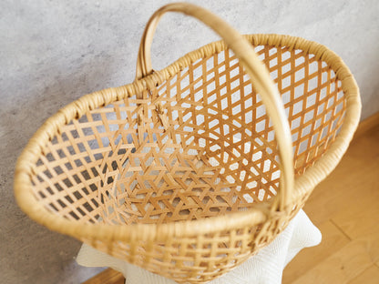 One-Handle Garden Basket – Twisted Handle / White Bamboo / Oita-JPN 850421-1