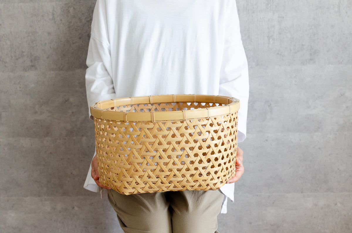 Oval Basket "Kikko Weave" / White Bamboo / Ōita-JPN 220802