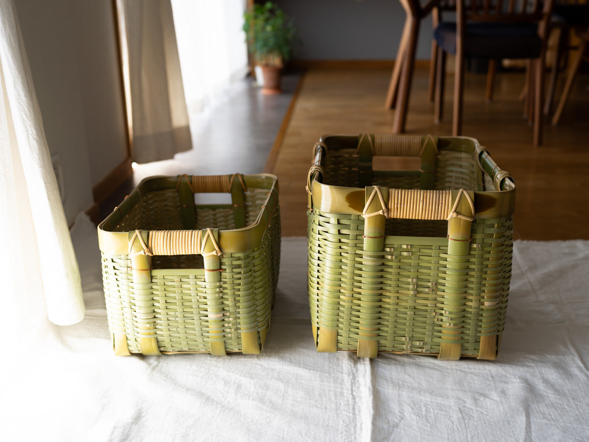 Madake bamboo utility baskets “Goyōkago” arranged / 真竹の御用籠を並べた様子