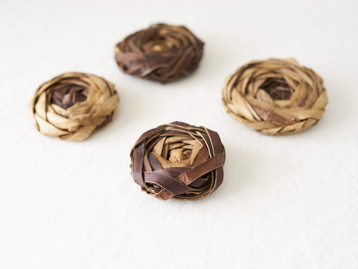 Flower Brooch / Walnut Bark / Yamagata-JPN 311415