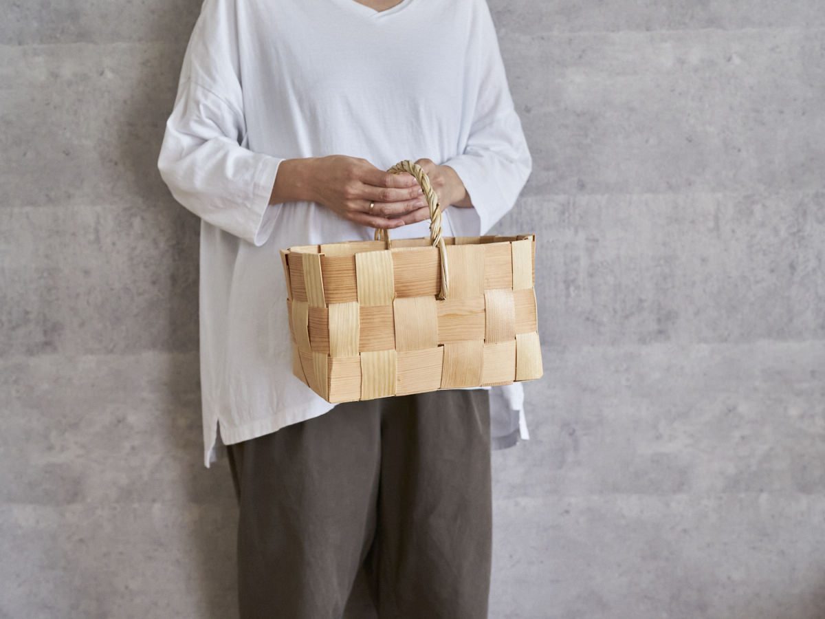 Shopping basket / Pine / EST 330713