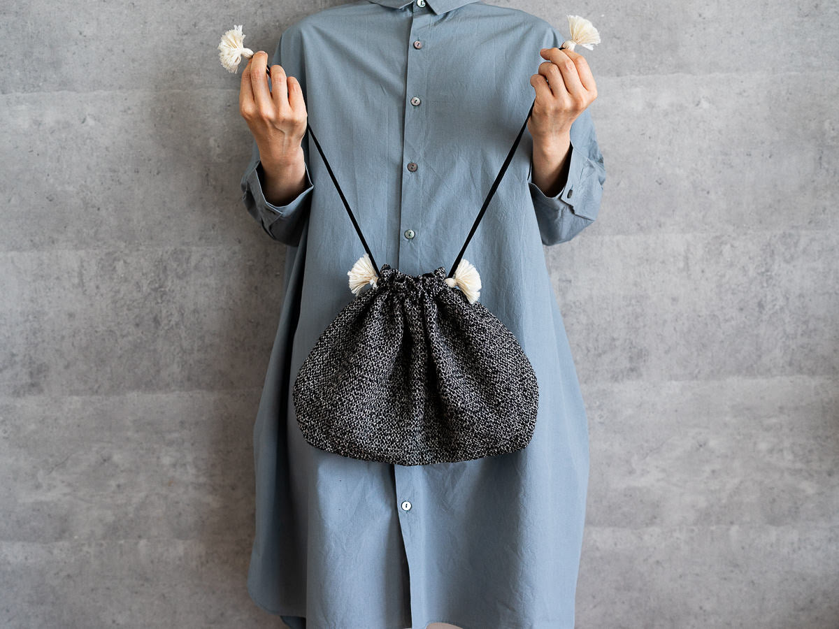 Drawstring Bag – Monochrome / Silk × Cotton / IND 330920