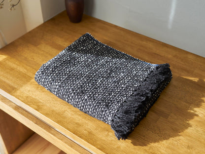 インド/コットン　ガラ紡　ミディアムストール　Herringbone-Dot Black　330930-3
