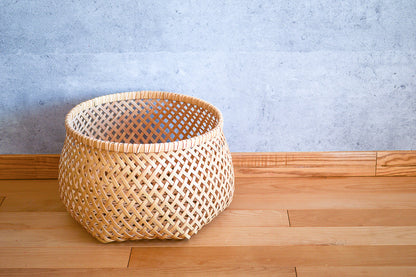Storage Basket “Tessen Weave” / White Bamboo / Tochigi-JPN 350107-1